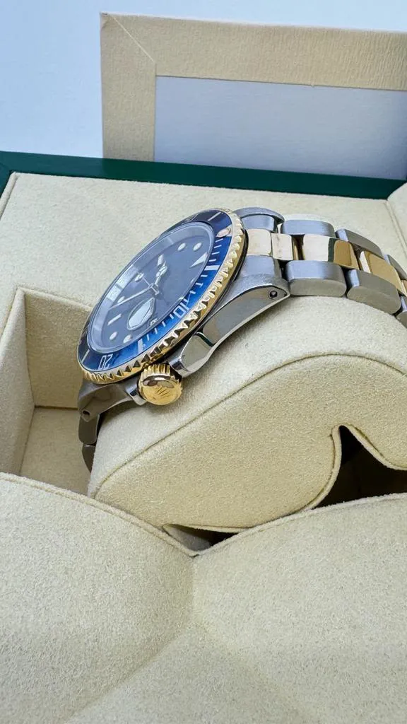 Rolex Submariner 16803 Yellow gold and Stainless steel Blue 2