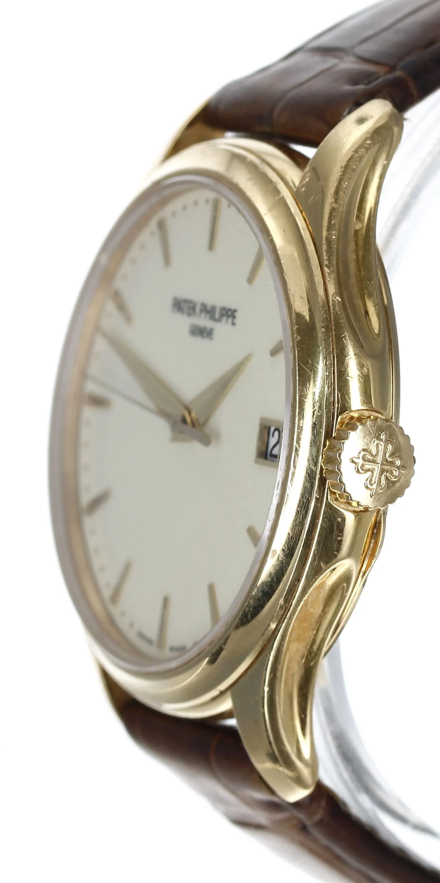 Patek Philippe Calatrava 5227J-001 39mm Yellow gold Ivory 3