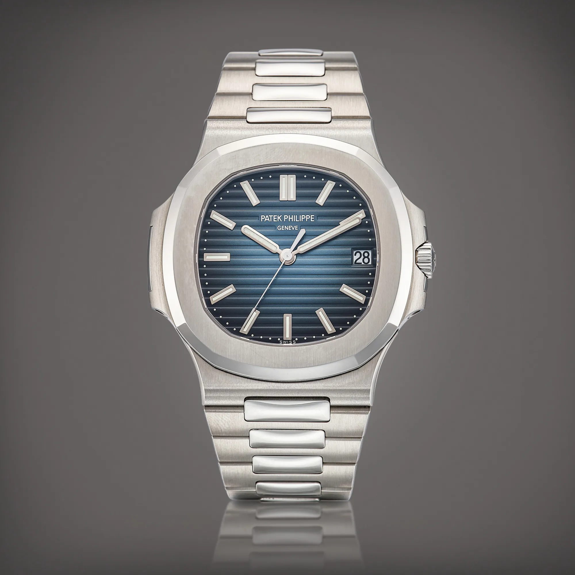 Patek Philippe Nautilus 5711 40mm Stainless steel Blue