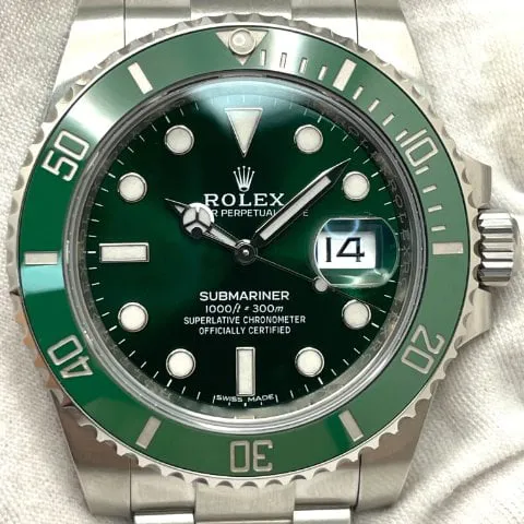 Rolex Submariner 116610LV 40mm Steel Green