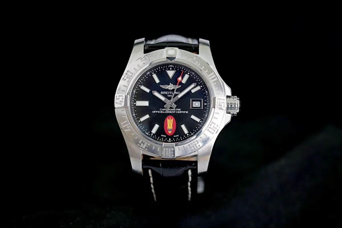 Breitling Avenger A17331 45mm Stahl Schwarz