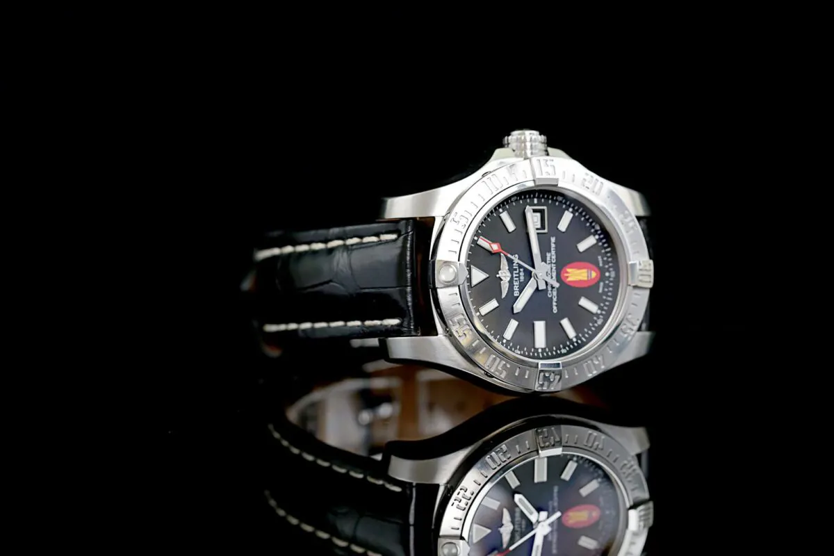 Breitling Avenger A17331 45mm Stahl Schwarz 10