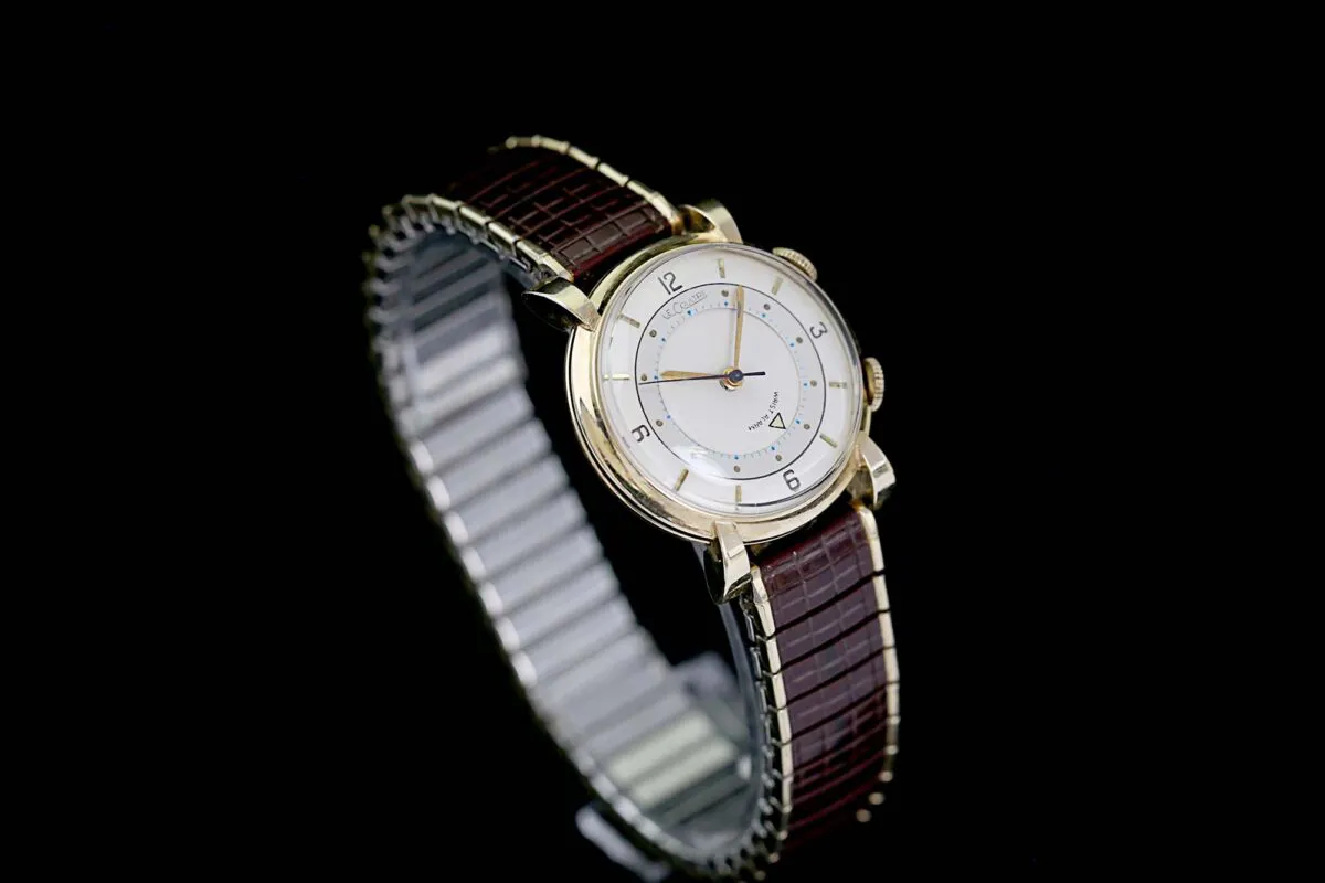 Jaeger-LeCoultre Memovox 185mm Yellow gold 2