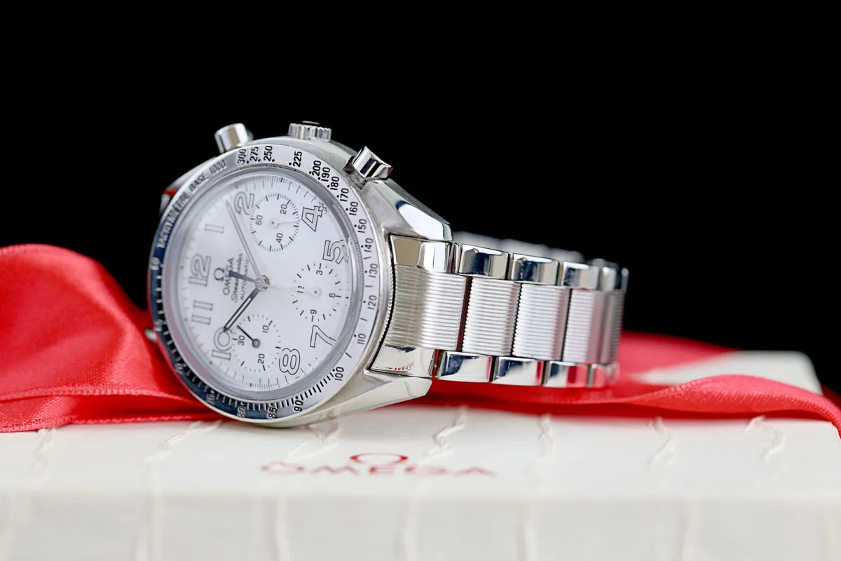 Omega Speedmaster 3834.70.36 39mm Stahl White 12