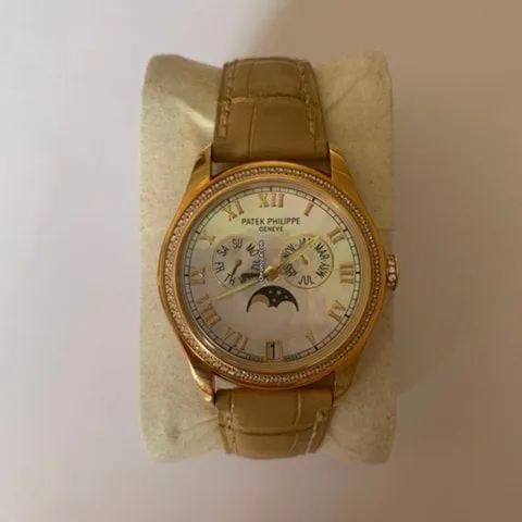 Patek Philippe Annual Calendar 4936J-001 37mm Rose gold White