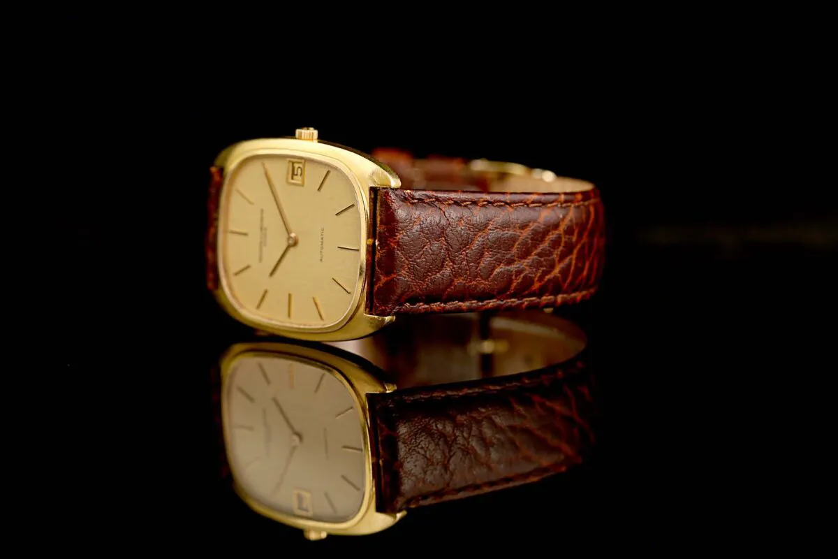 Vacheron Constantin Vintage 2045Q 32mm Yellow gold 12