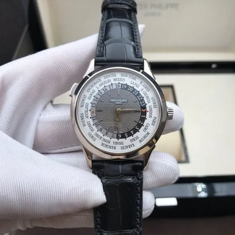 Patek Philippe World Time 5230G-014 38.5mm White gold White