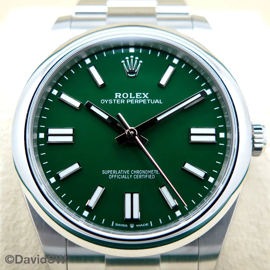 Rolex Oyster Perpetual 41 124300 41mm Stainless steel Green 2