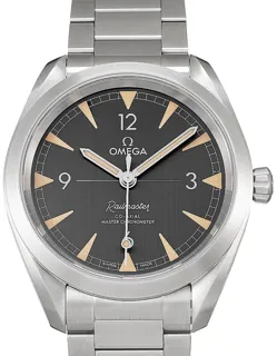 Omega Railmaster 220.10.40.20.01.001 Stainless steel Schwarz