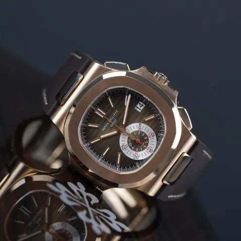 Patek Philippe Nautilus 5980R-001 40.5mm Rose gold Brown