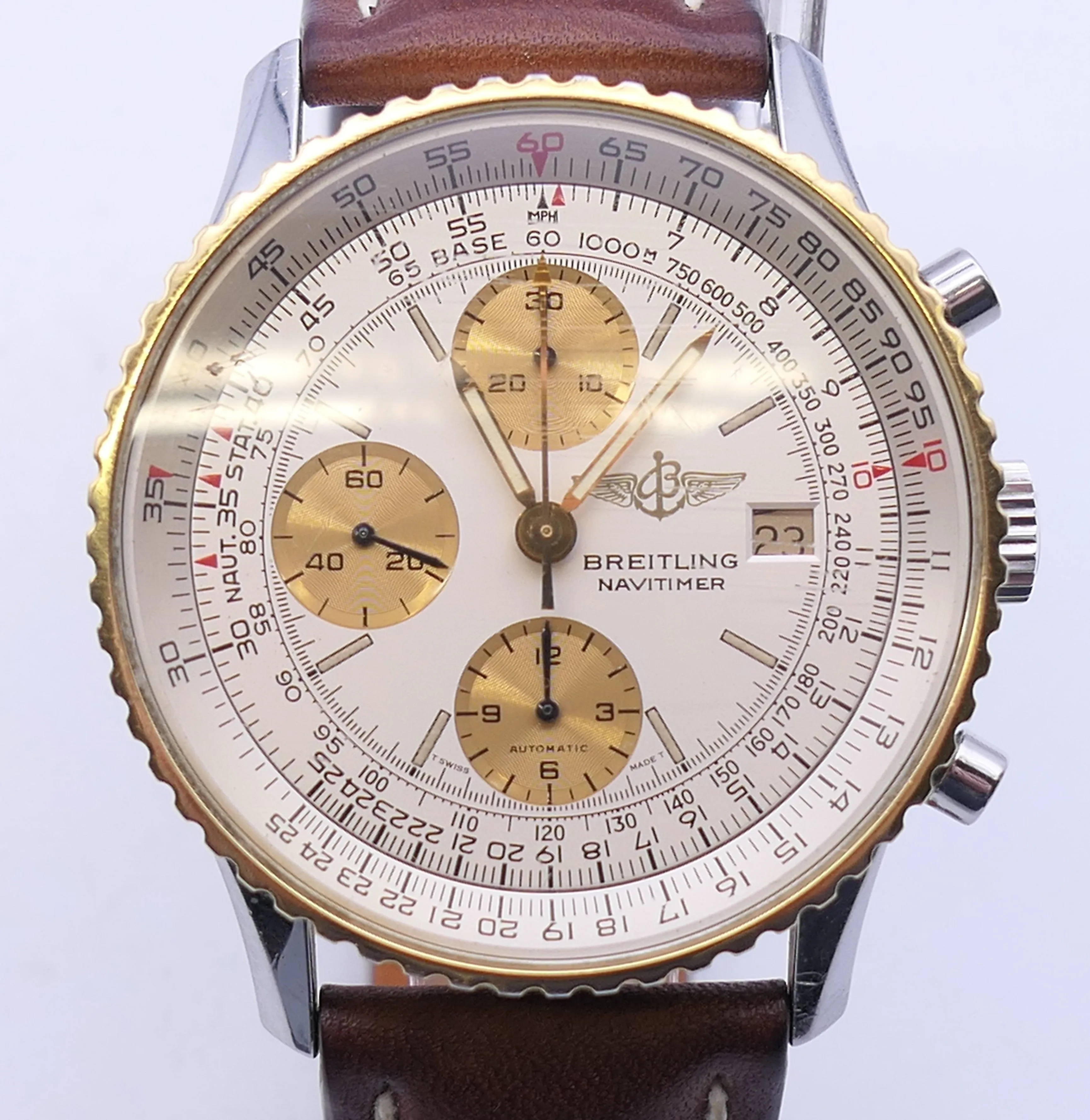 Breitling Navitimer 81610 40mm Yellow gold and stainless steel White