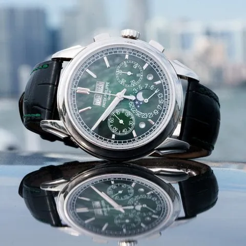 Patek Philippe Perpetual Calendar Chronograph 5270P 41mm Platinum Green