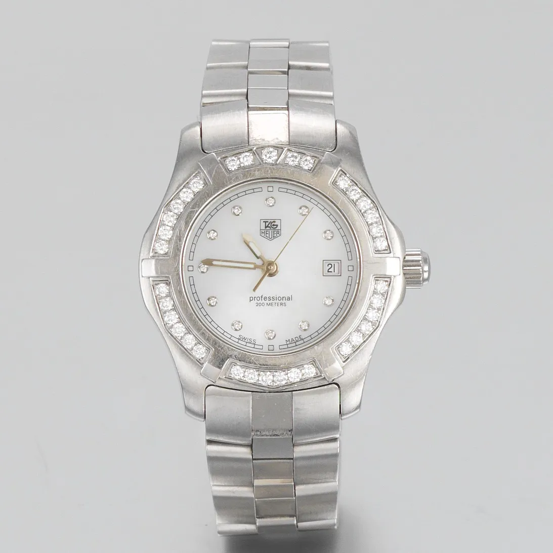 TAG Heuer Professional 30mm Diamond and stainless steel Mother-of-pearl