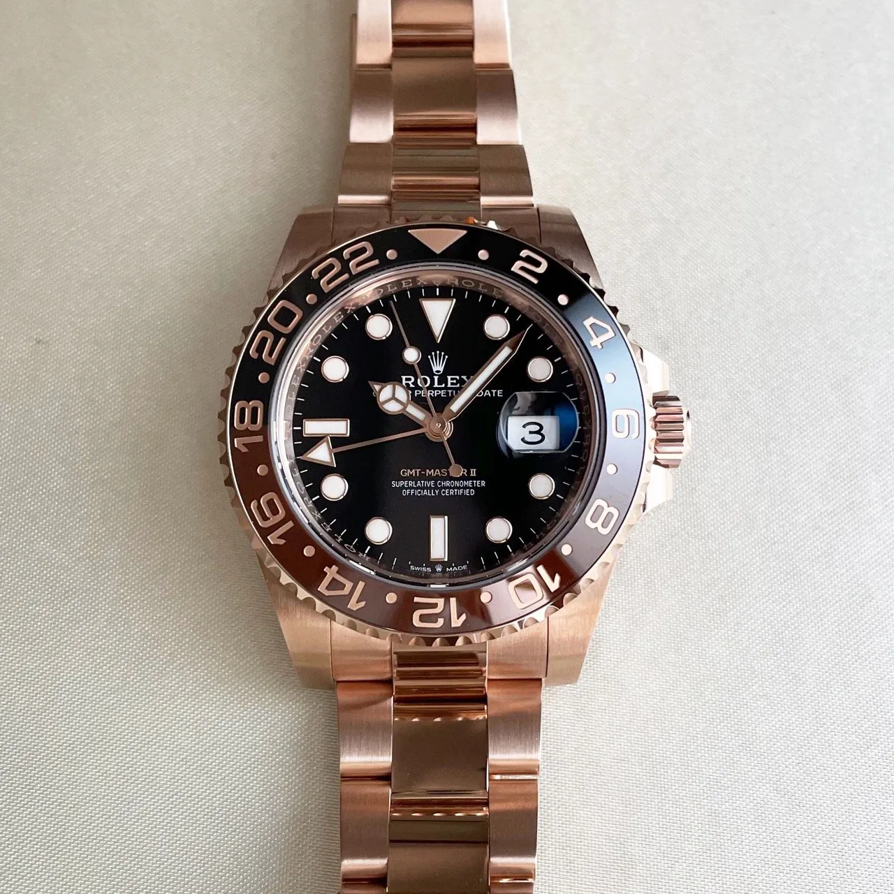 Rolex GMT-Master II 126715CHNR 40mm Rose gold Black