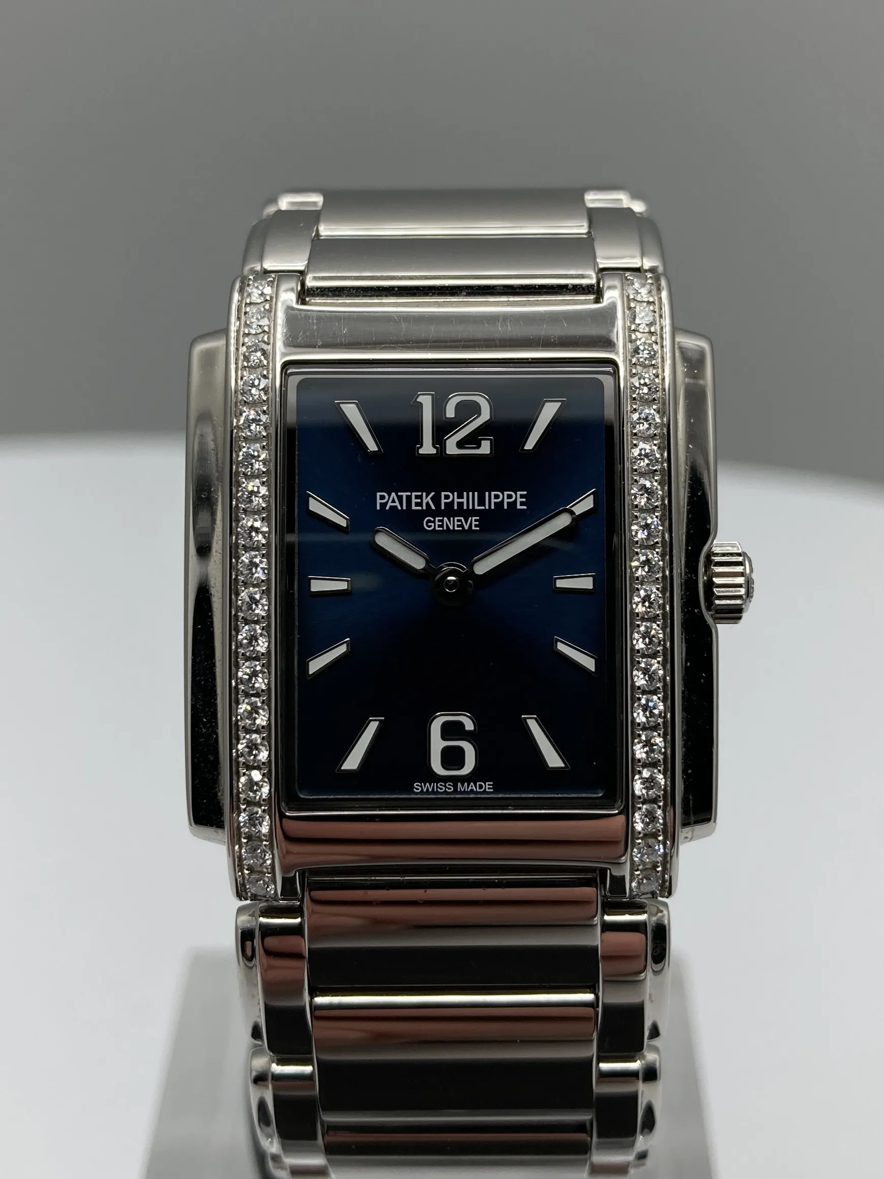 Patek Philippe Twenty~4 4910/1200A Stainless steel Blue