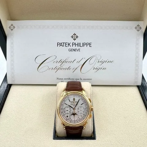 Patek Philippe Perpetual Calendar Chronograph 5270J-001 41mm Yellow gold White