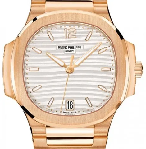 Patek Philippe Nautilus 7118/1R-001 35mm Rose gold Silver