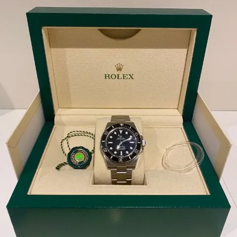 Rolex Submariner 124060LN 41mm Stainless steel Black