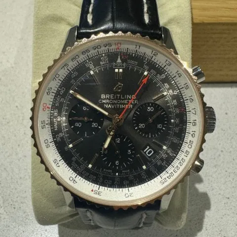 Breitling Navitimer 1 B01 Chronograph 43 UB0121211F1P1 43mm Stainless steel Gray