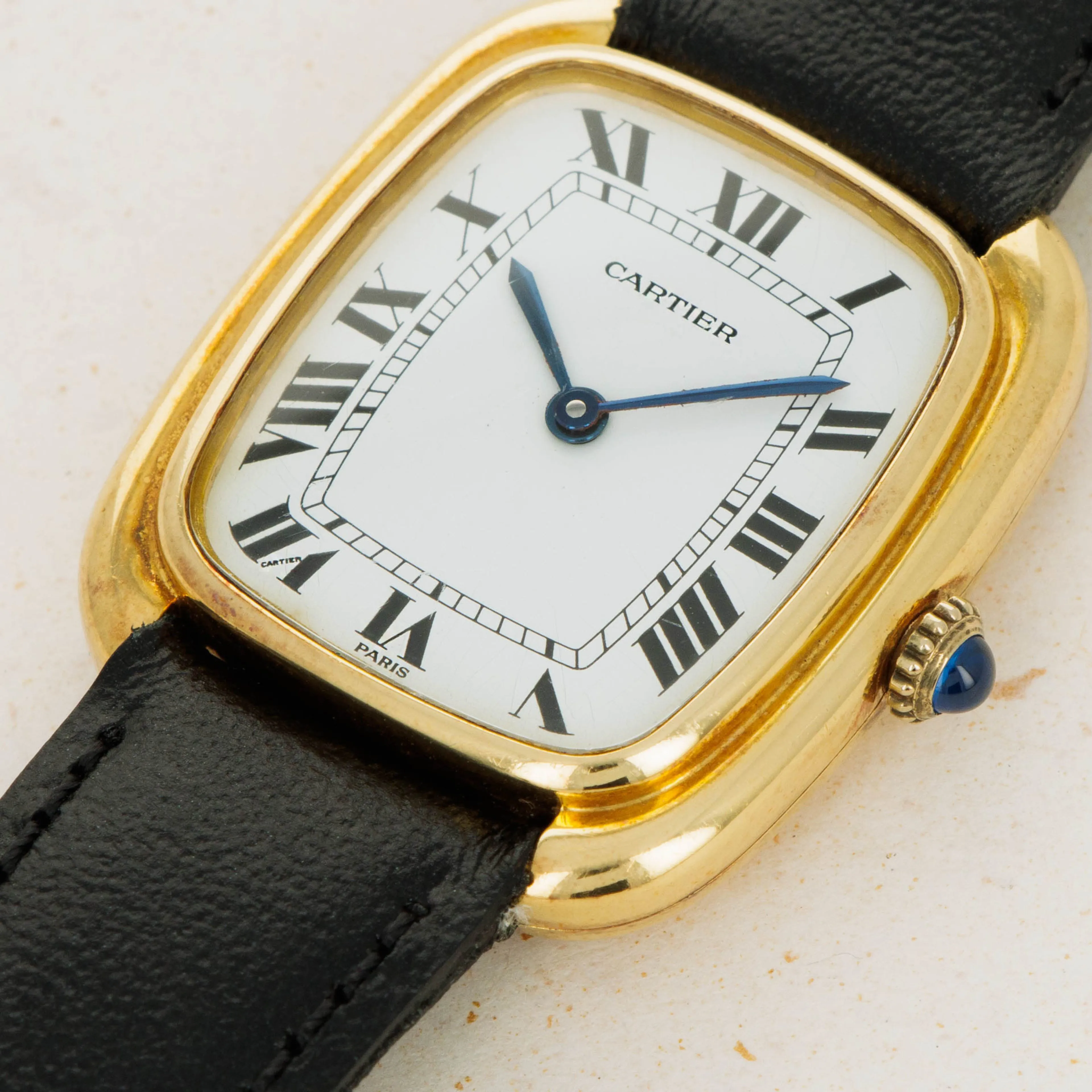 Cartier Gondole 17010 31mm Yellow gold White 2