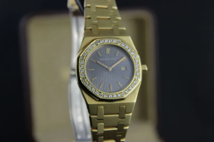 Audemars Piguet Royal Oak Lady 30mm Yellow gold and Diamond Gray 3