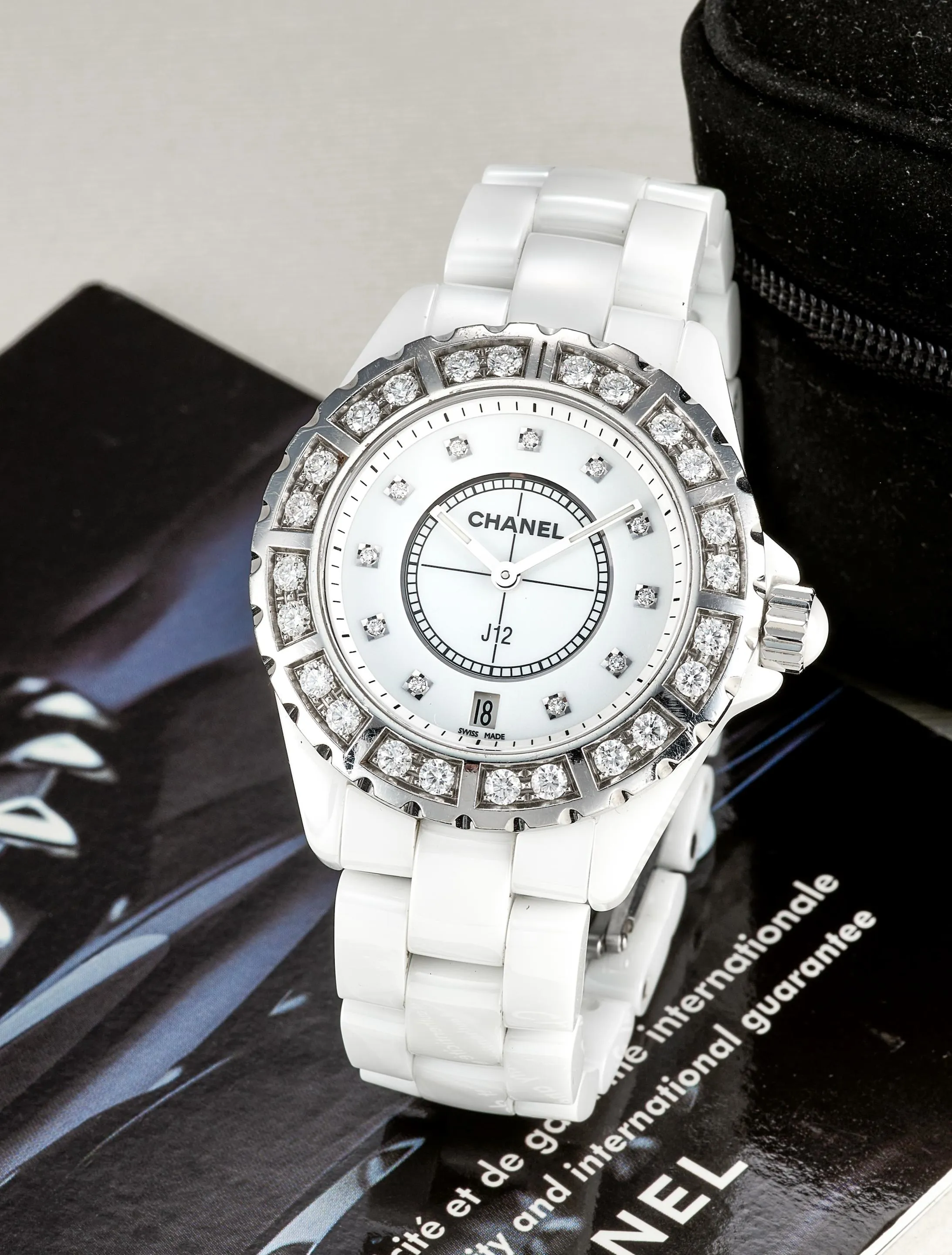 Chanel J12 39mm Ceramic and Stainless steel White