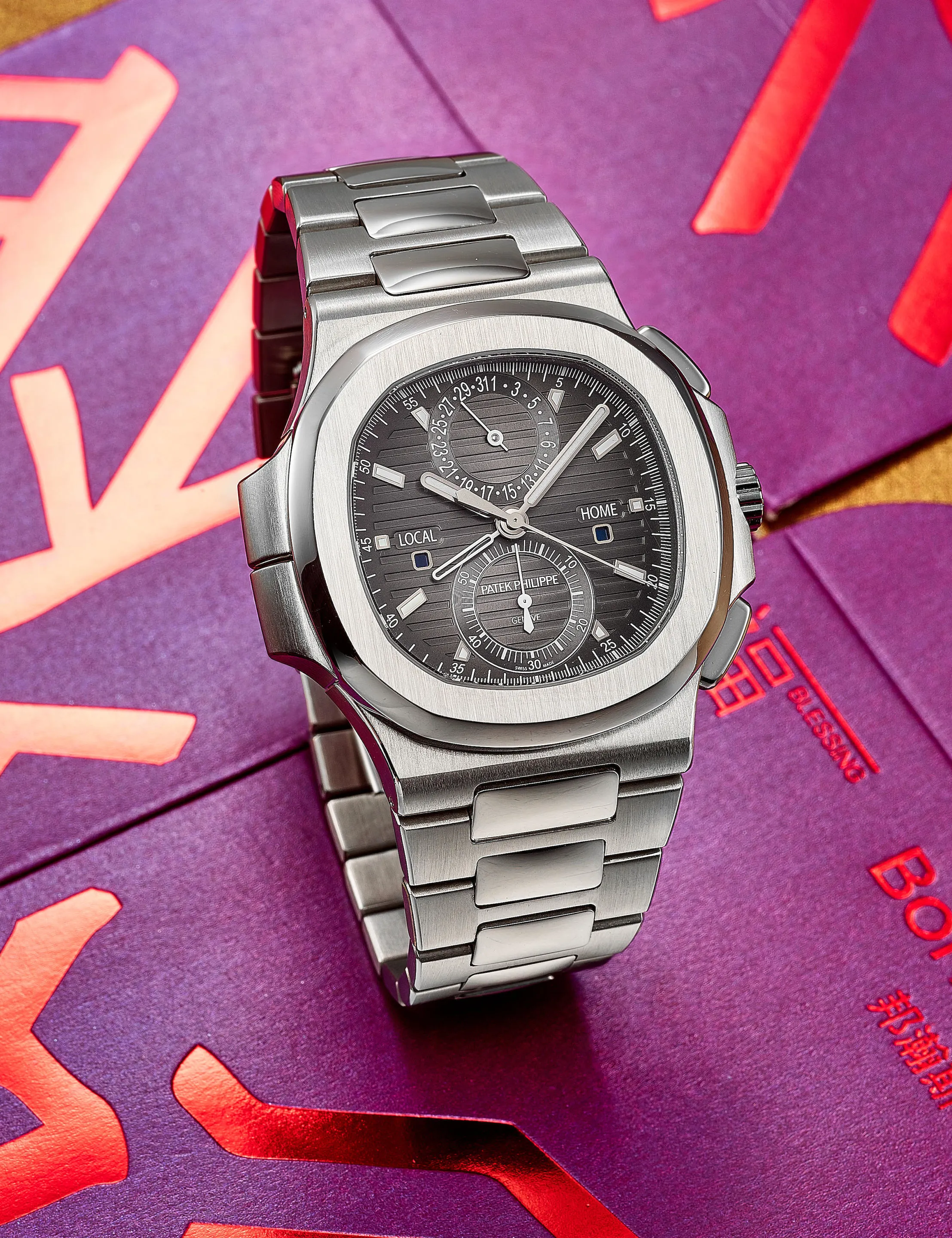 Patek Philippe Nautilus 5990/1A-001 40.5mm Stainless steel Gray