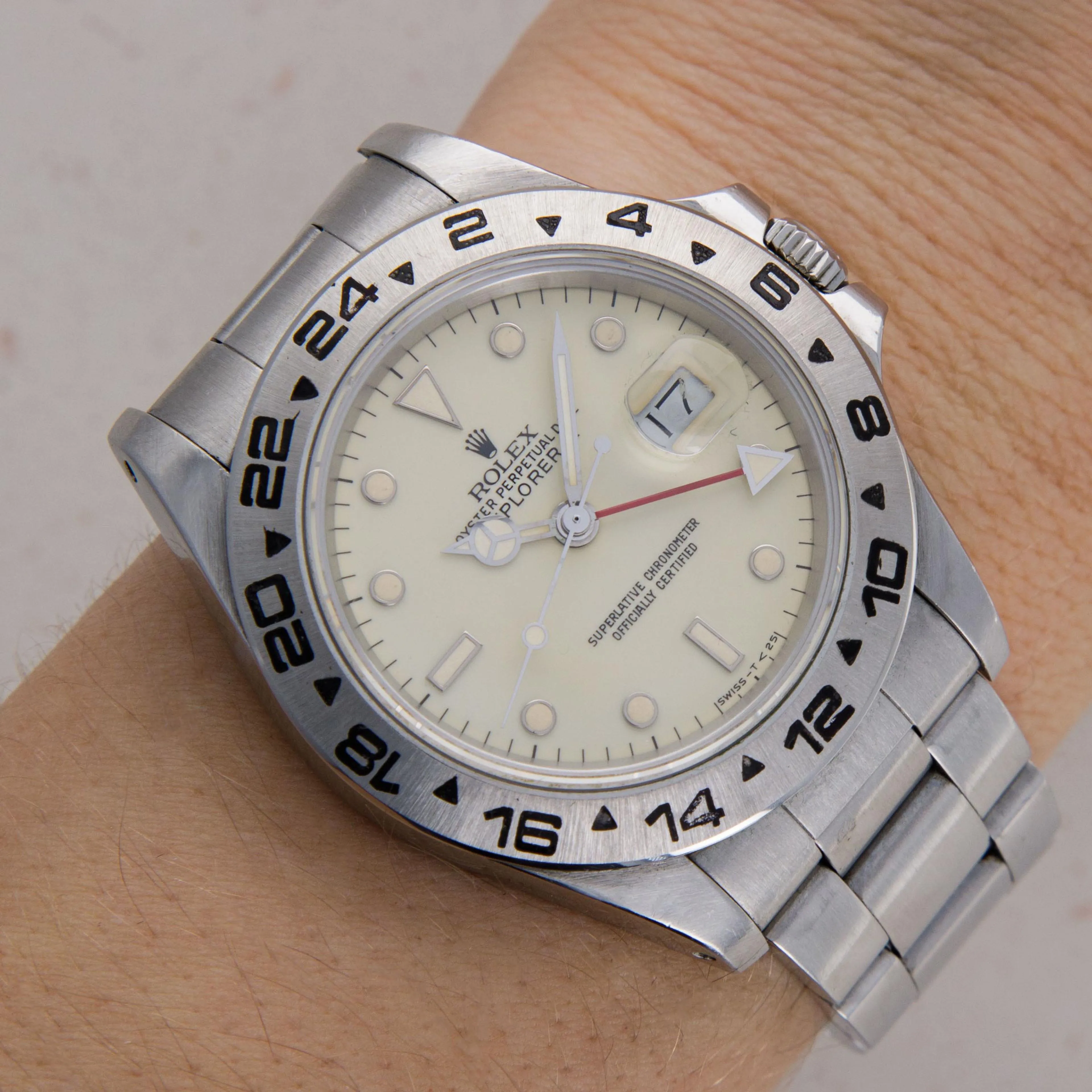 Rolex Explorer II 16550 40mm Stainless steel Cream 17