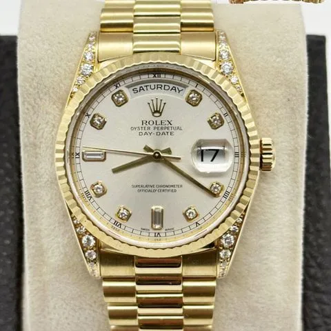 Rolex Day-Date 36 18338 36mm Yellow gold Silver