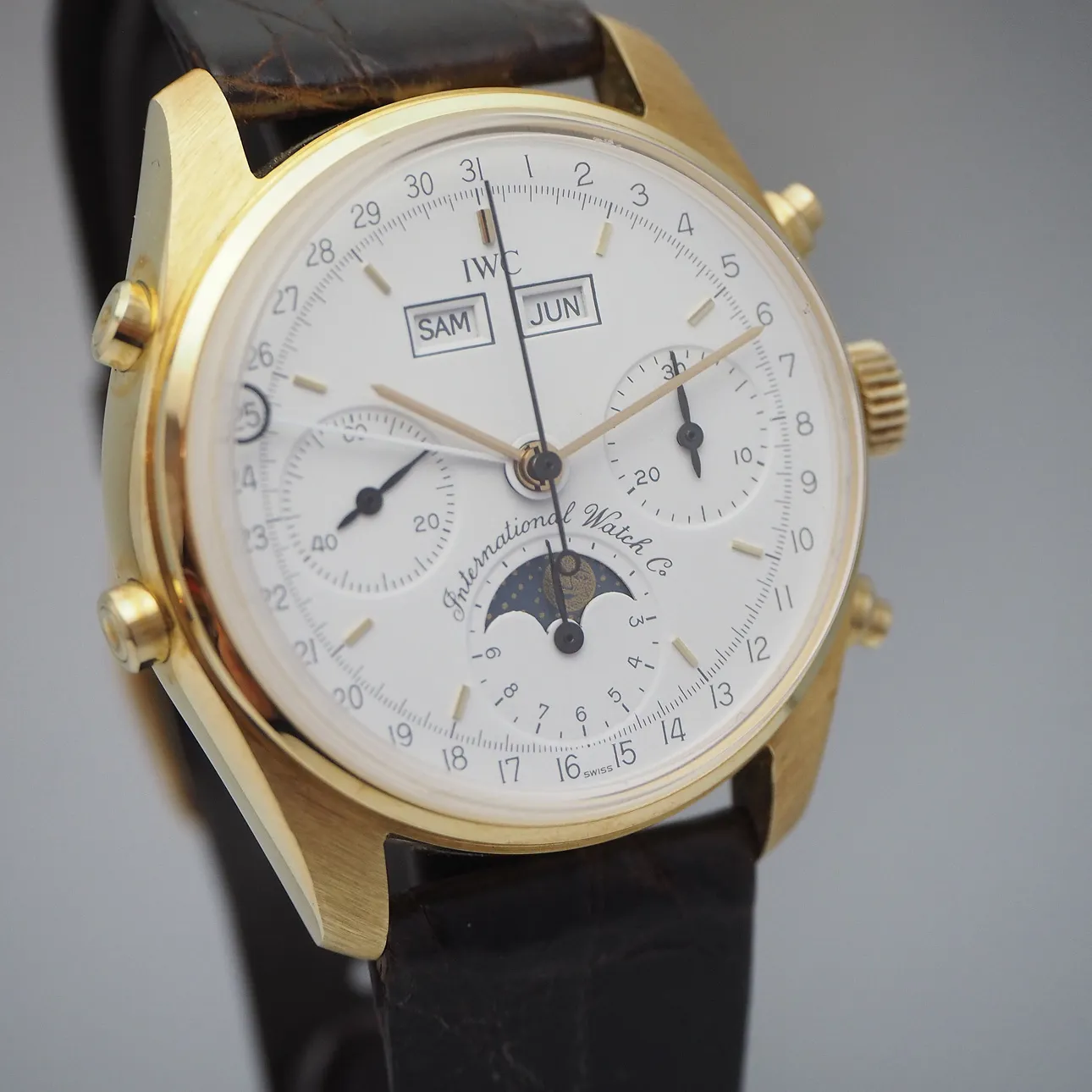 IWC Triple Calendar Moon 3710 36mm Yellow gold 2