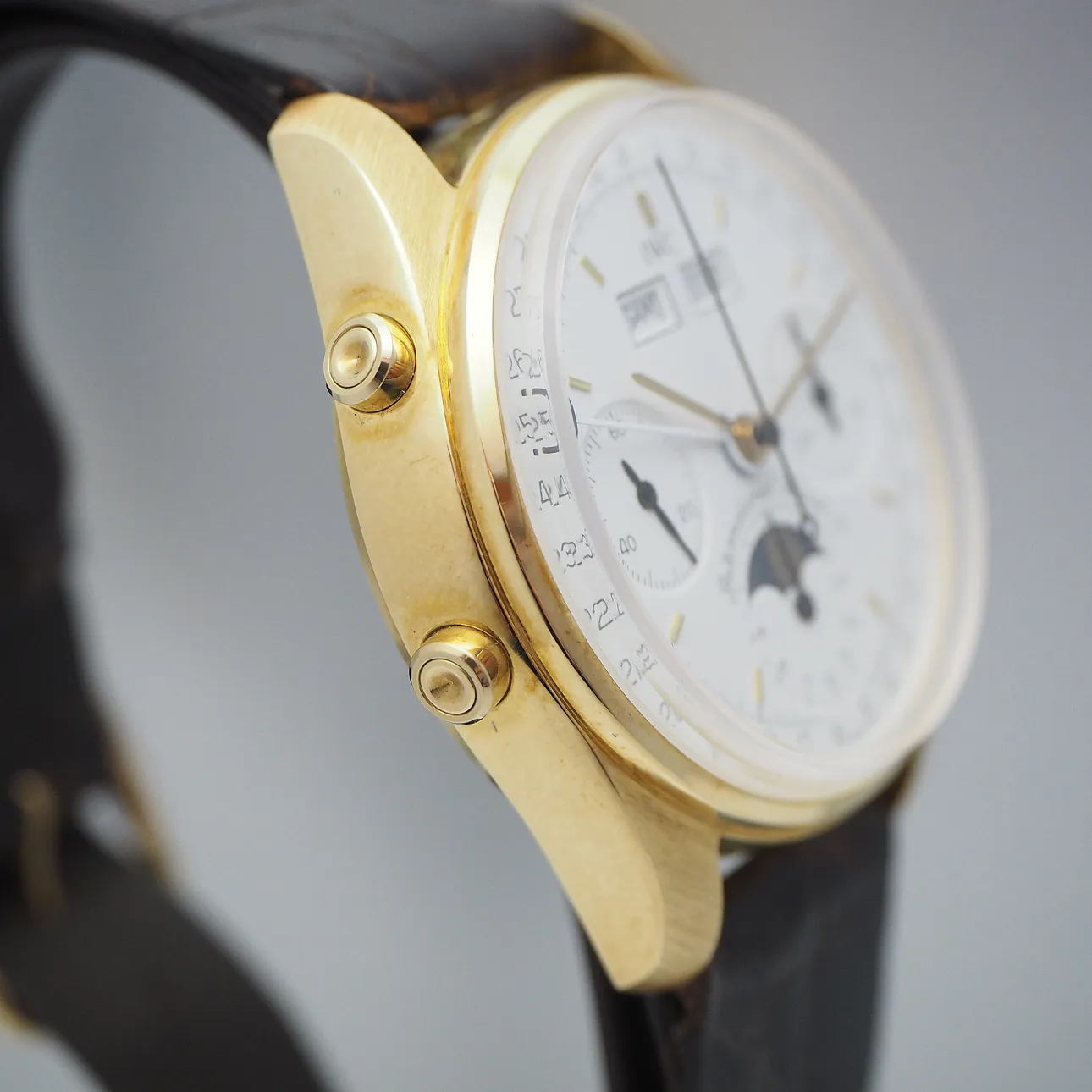 IWC Triple Calendar Moon 3710 36mm Yellow gold 5