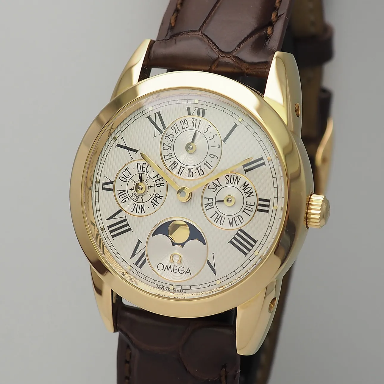 Omega Louis Brandt 1750300 34mm Yellow gold 2