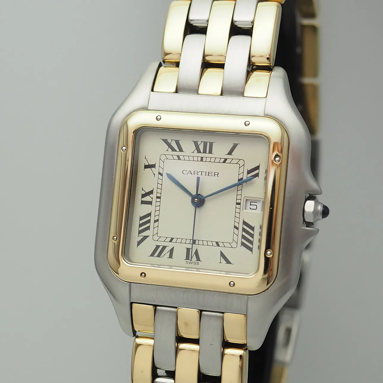 Cartier Panther 187957 29mm Yellow gold 2