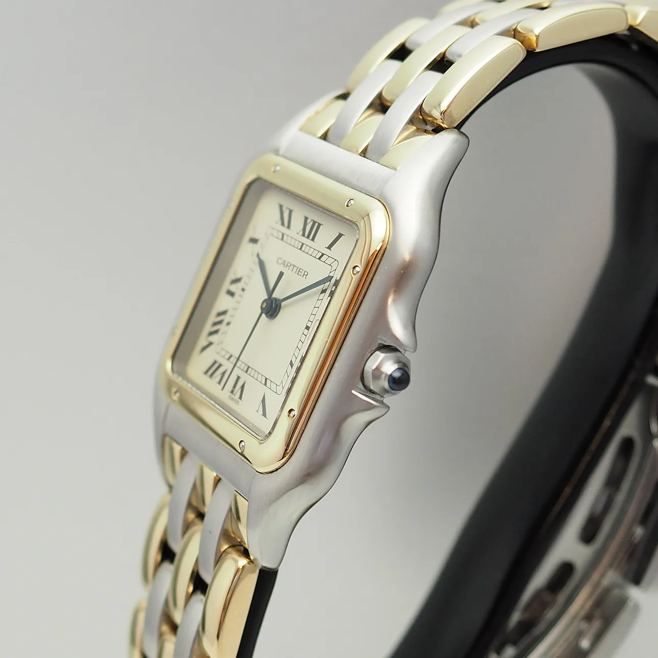 Cartier Panther 187957 29mm Yellow gold 6