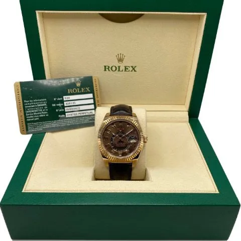 Rolex Sky-Dweller 326135 42mm Rose gold Brown