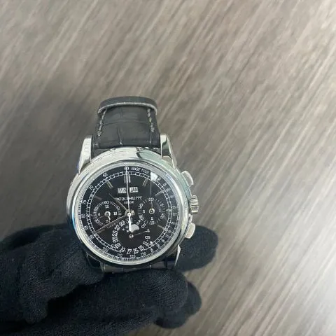 Patek Philippe Perpetual Calendar Chronograph 5970P-001 40mm Platinum Black