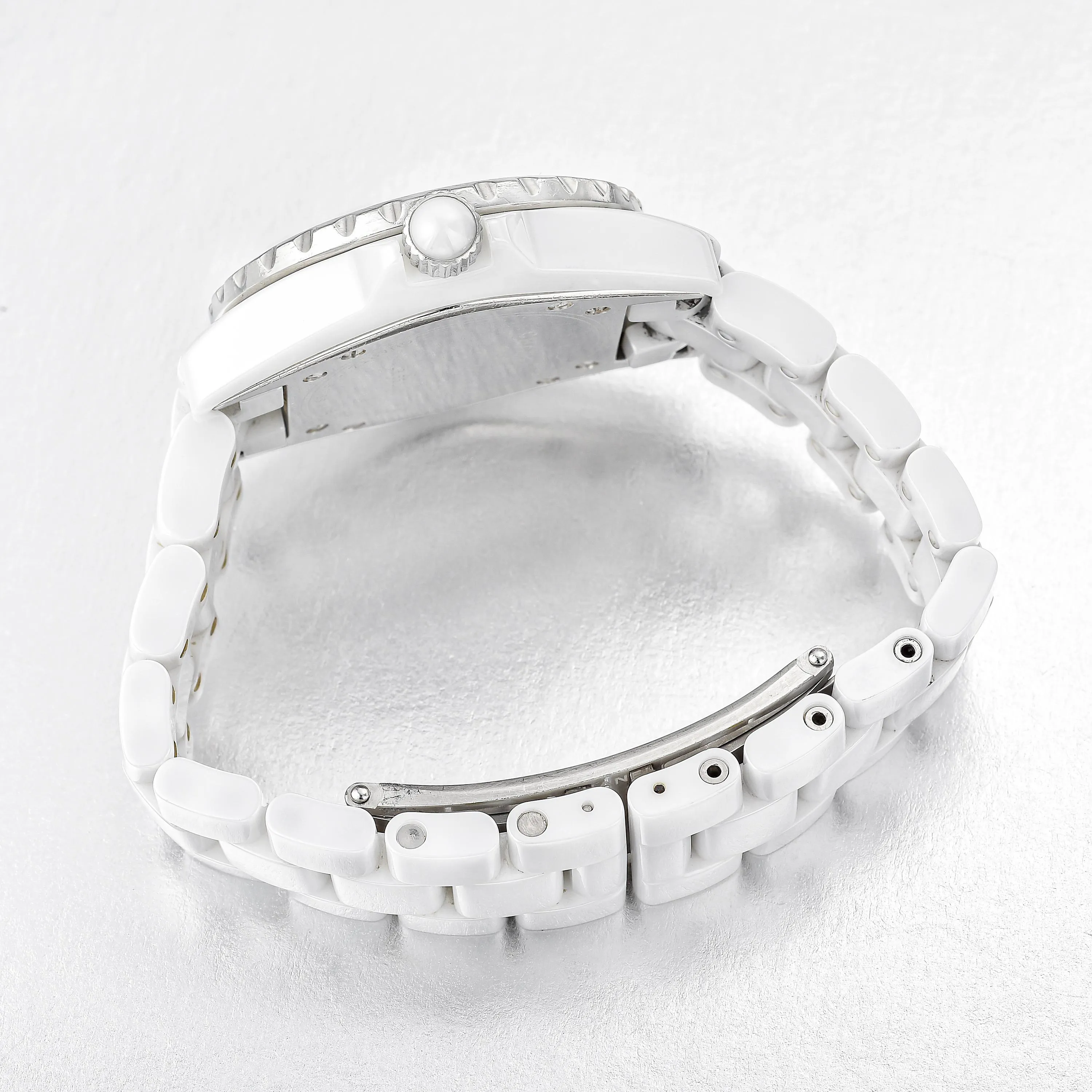 Chanel J12 H0969 33.5mm Ceramic and Stainless steel and Diamond White 1