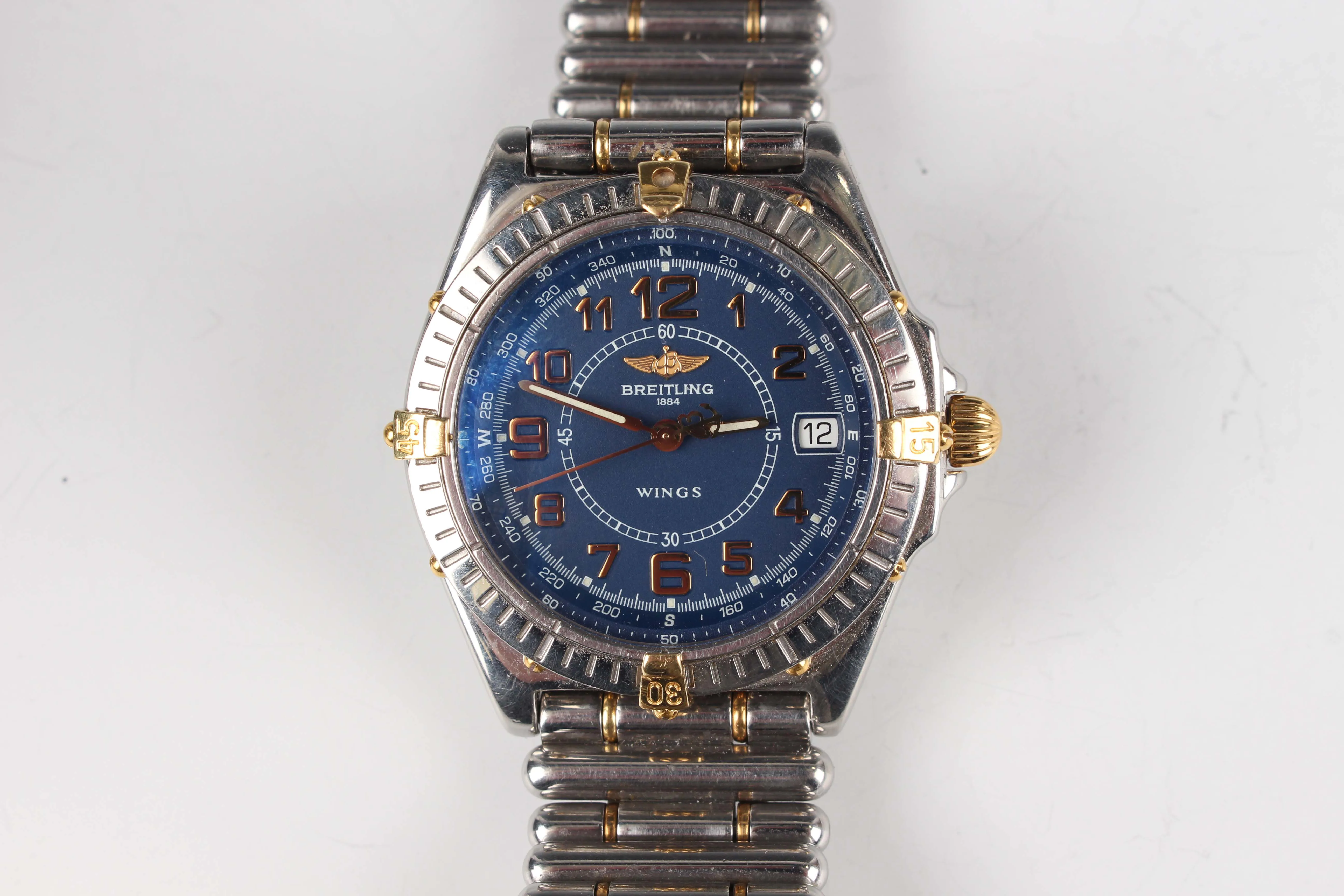 Breitling Windrider B66050 39mm Stainless steel and Gold-plated Blue