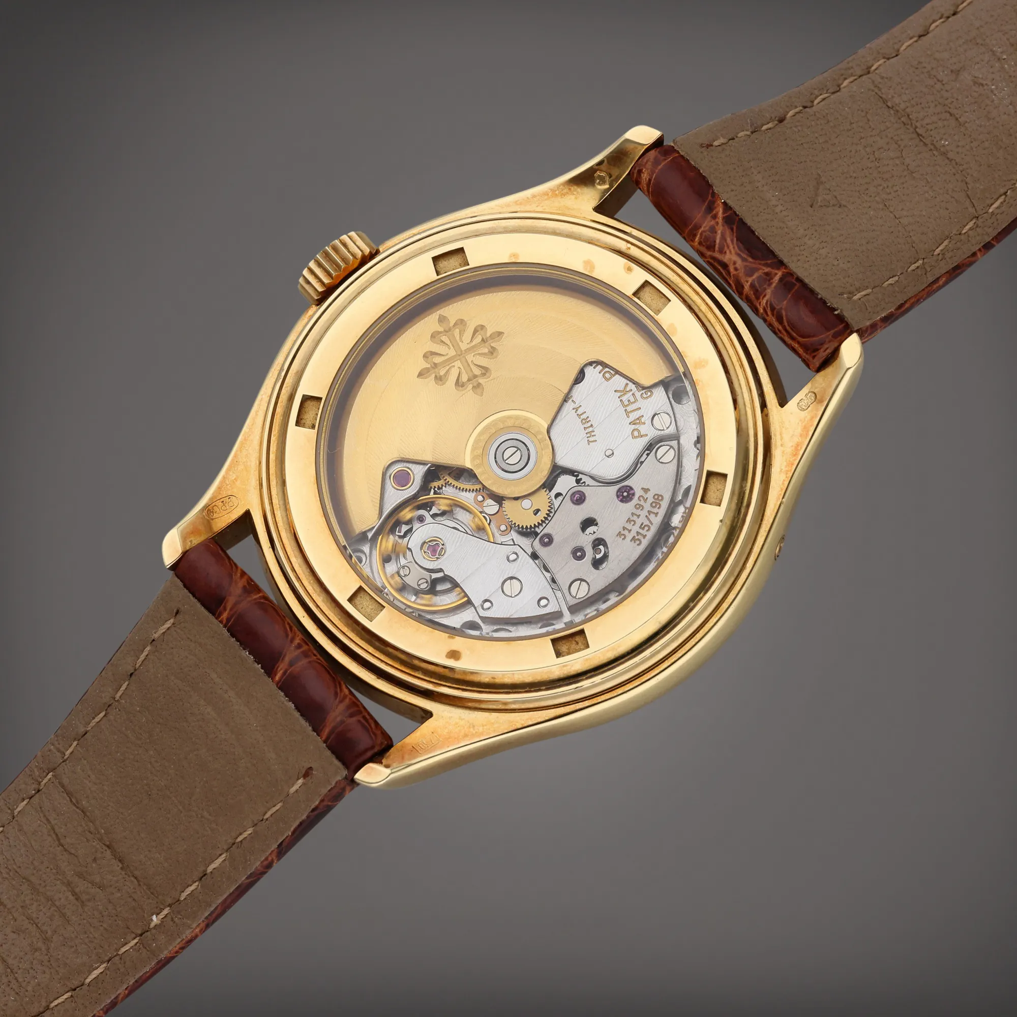 Patek Philippe Annual Calendar 5035 37mm Yellow gold Silver 1