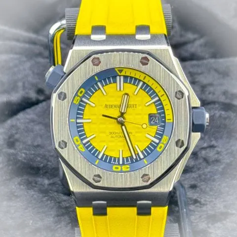 Audemars Piguet Royal Oak Offshore Diver 15710ST.OO.A051CA.01 42mm Stainless steel Yellow