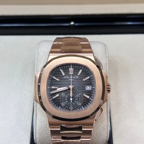 Patek Philippe Nautilus 5980/1R-001 40.5mm Rose gold Black