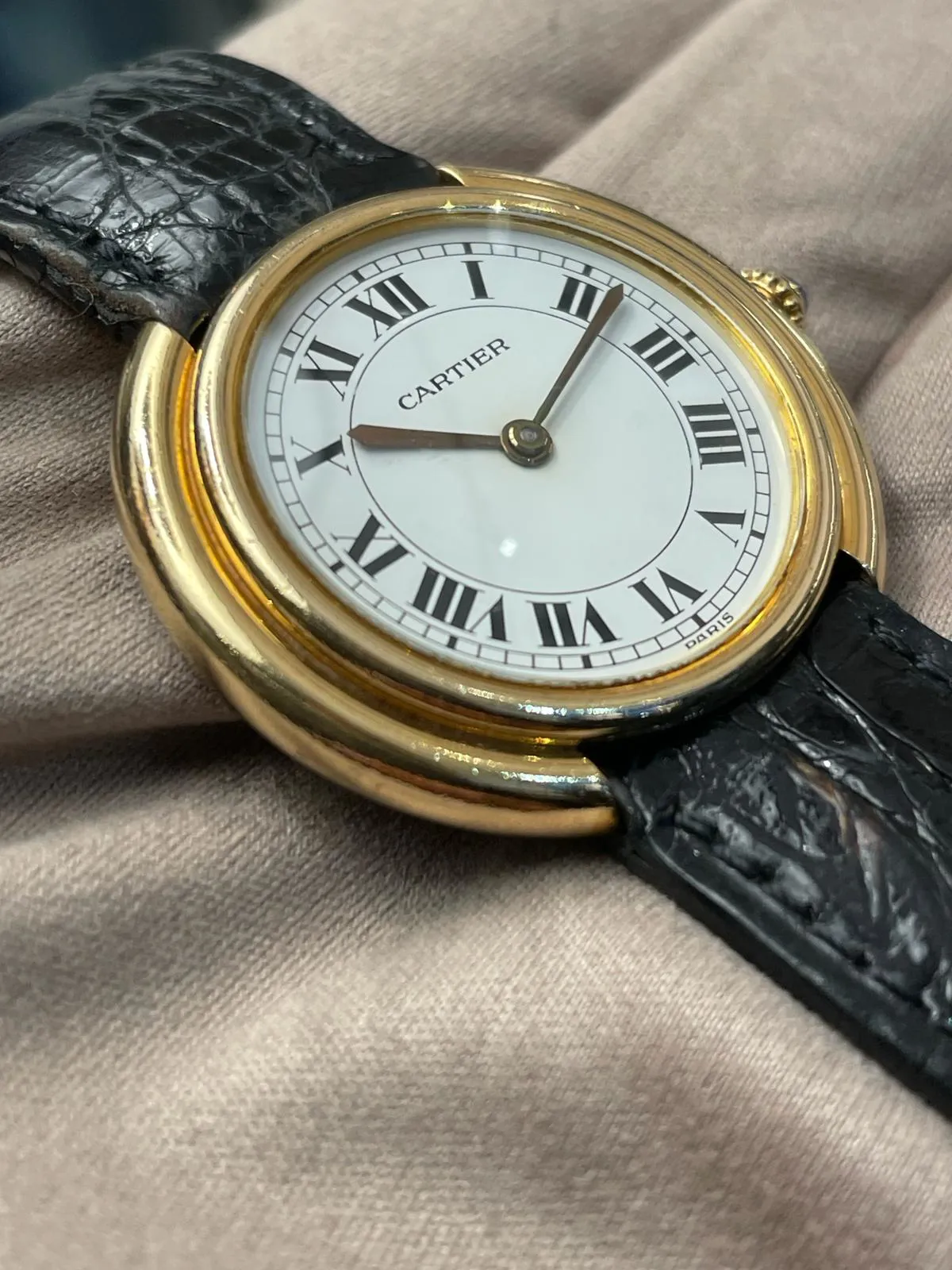 Cartier Ellipse 33mm Yellow gold White 2