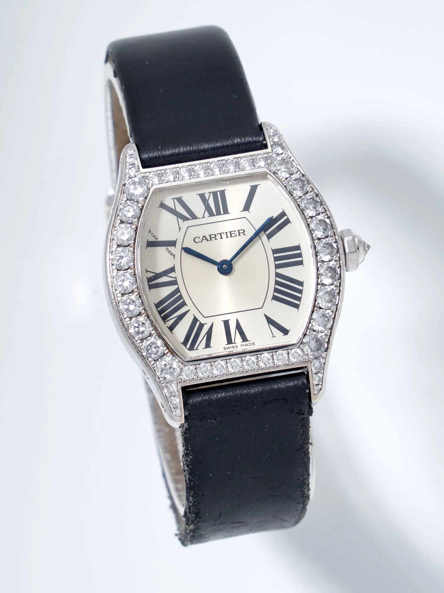 Cartier Tortue WA507231 24mm White gold and Diamond Silver 2