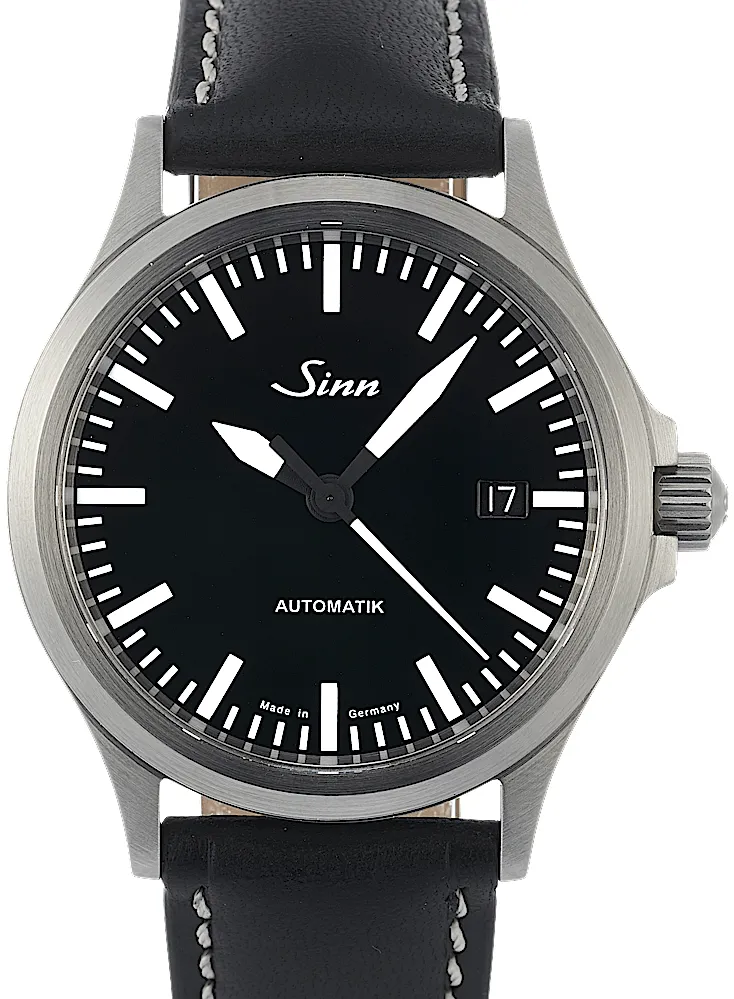 Sinn 556 556.010 38mm Stainless steel Black