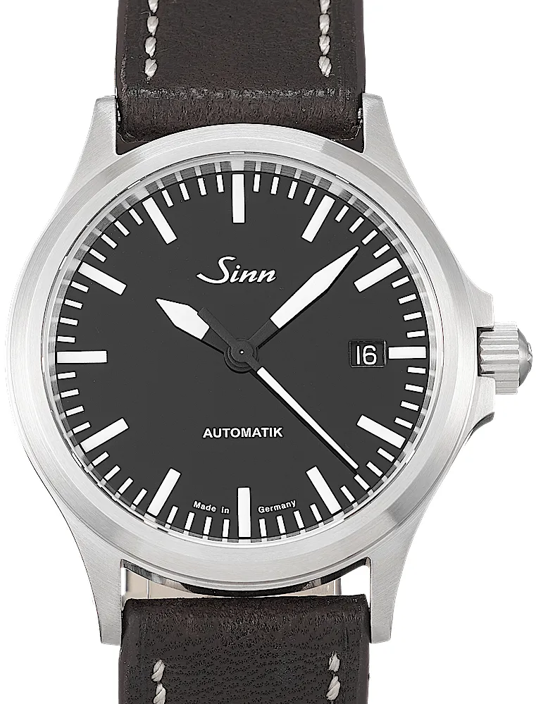 Sinn 556 556.010 38.5mm Stainless steel Black