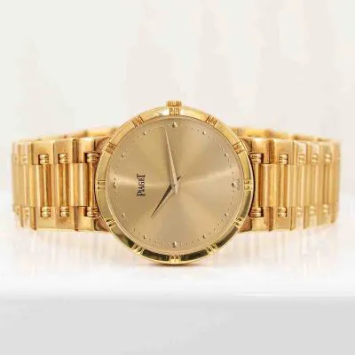 Piaget Dancer 84023 K81 31mm Yellow gold Gold 8