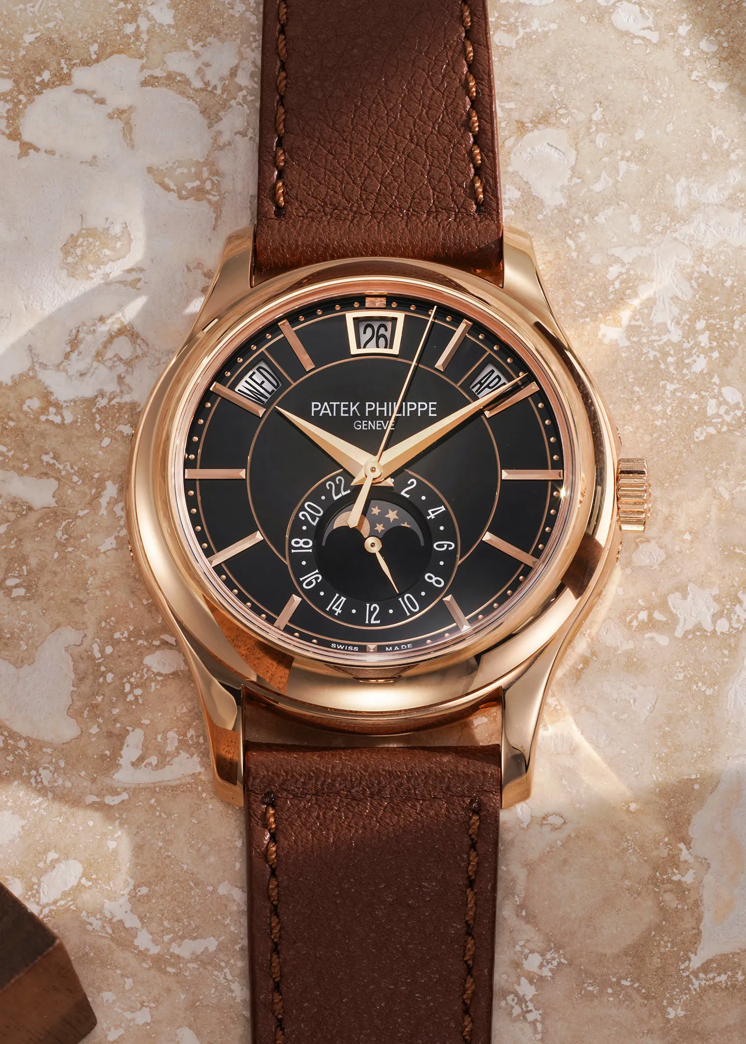 Patek Philippe Annual Calendar 5205R-010 40mm Rose gold Black