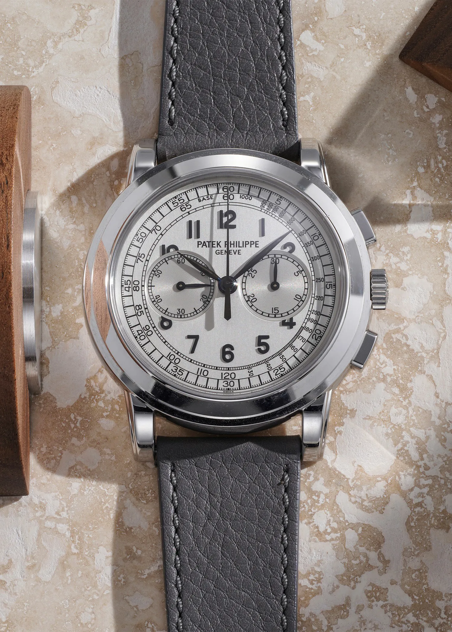 Patek Philippe 5070G-001 42mm White gold Silver