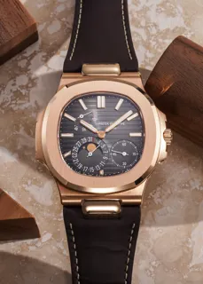 Patek Philippe Nautilus 5712R-001 Rose gold Gray