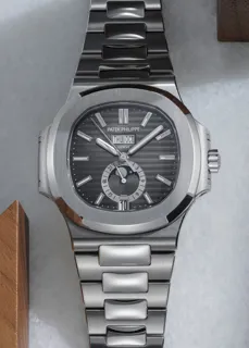 Patek Philippe Nautilus 5726/1A-001 Stainless steel Black